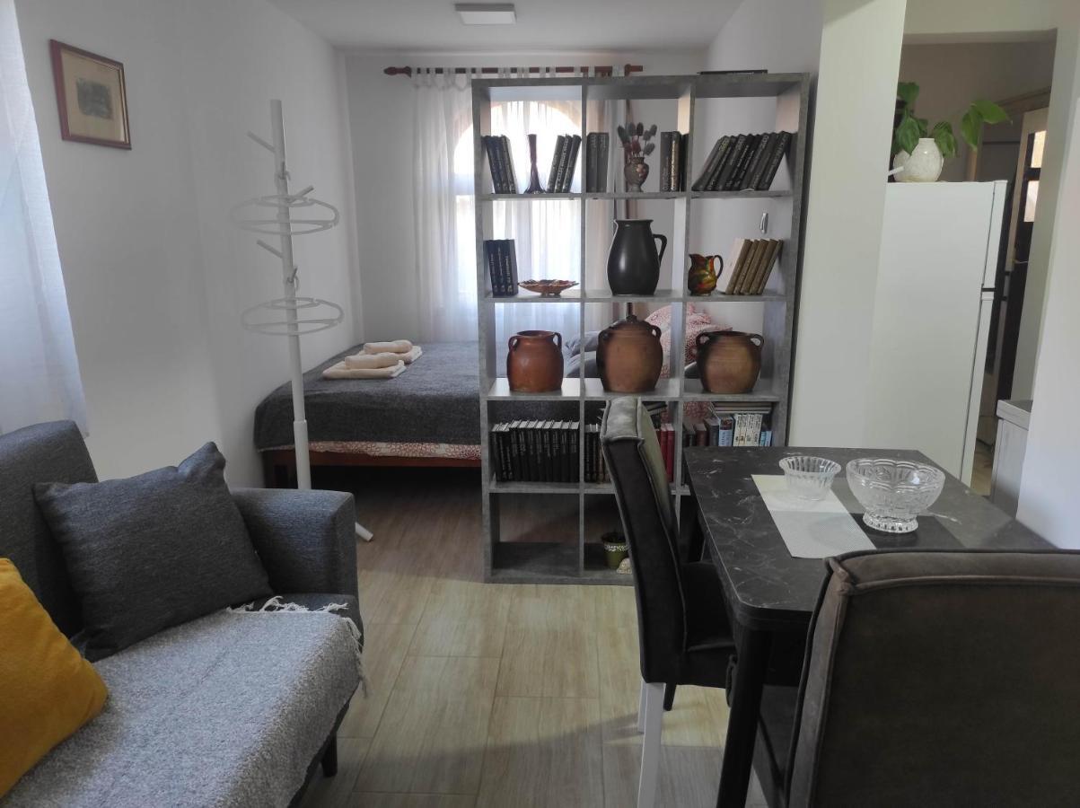 Andrea Airport Apartments Beograd Ngoại thất bức ảnh