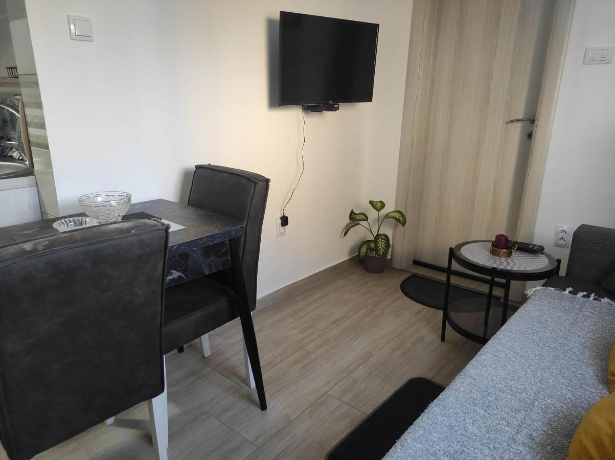 Andrea Airport Apartments Beograd Ngoại thất bức ảnh