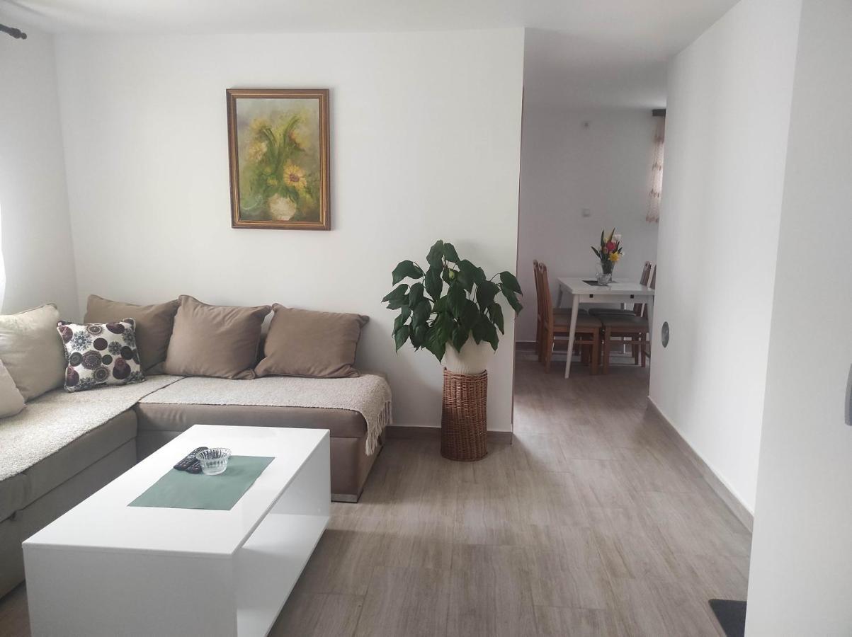 Andrea Airport Apartments Beograd Ngoại thất bức ảnh